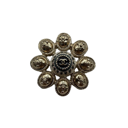 Pin Chanel