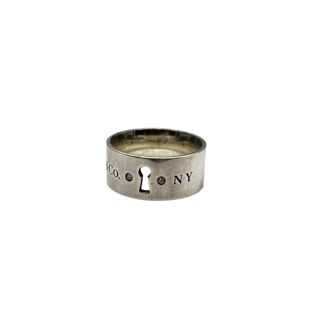Anillo Tiffany & Co Keyhole Lock T.7.5