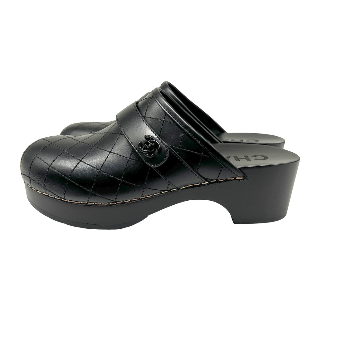 Zuecos Chanel T.37