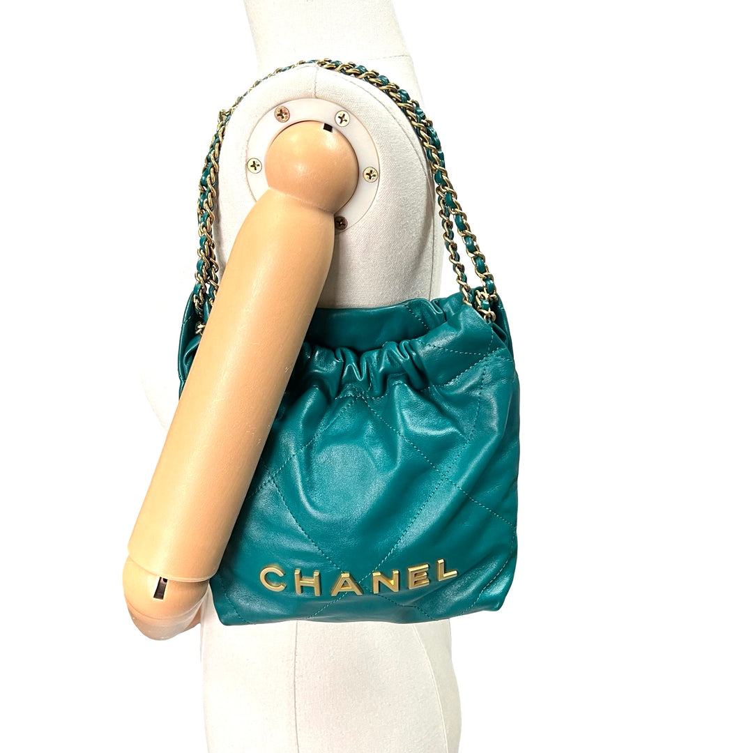 Bolsa Chanel 22 Mini