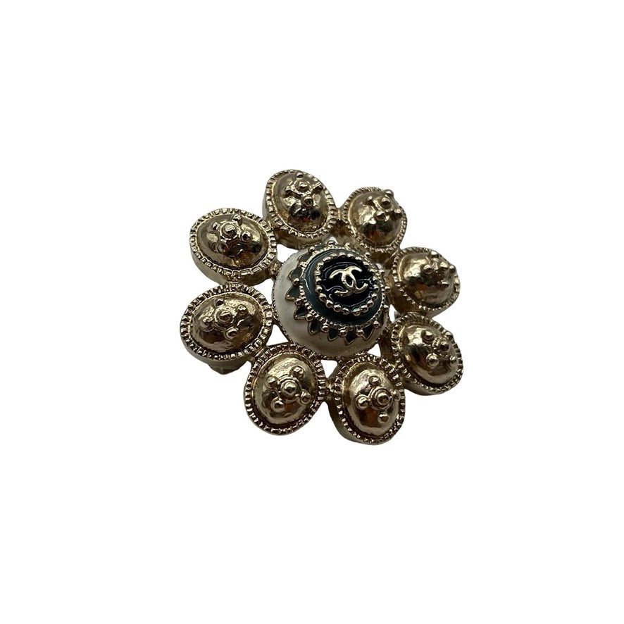 Pin Chanel