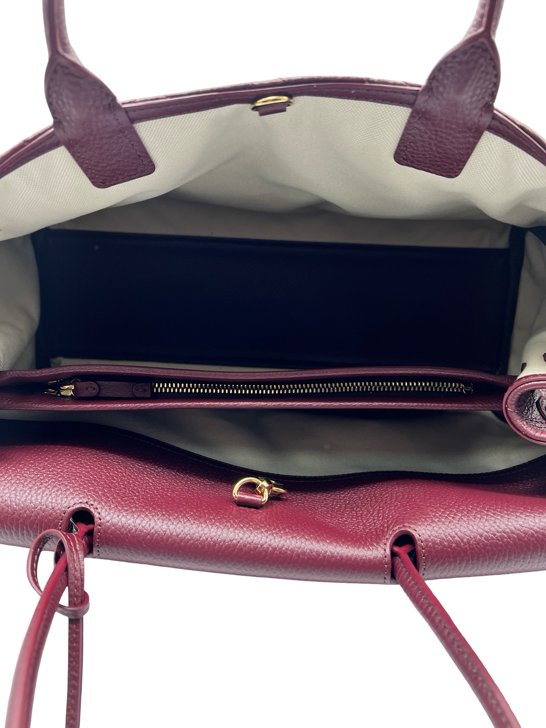 Bolsa Chanel Urban Essentials Grande