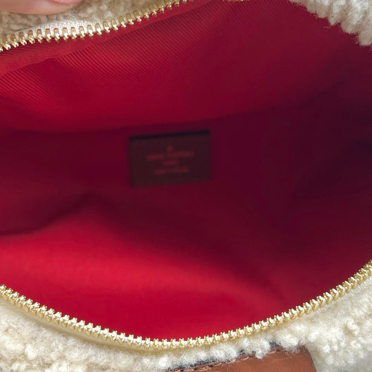 Cangurera Louis Vuitton Monogram Teddy