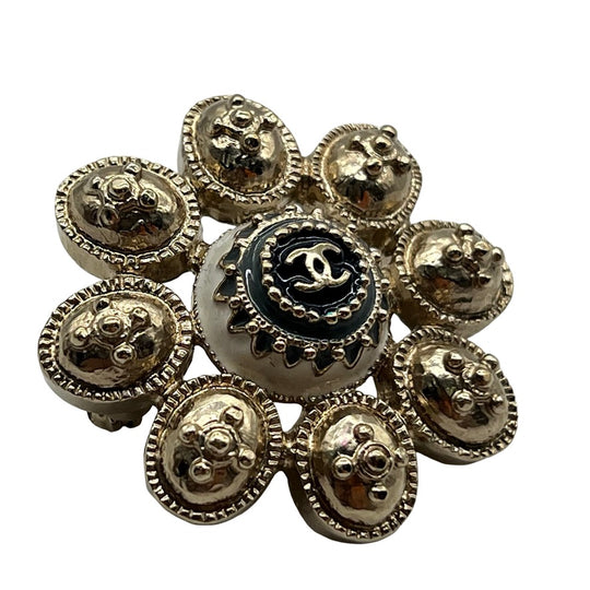 Pin Chanel