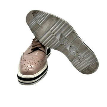 Zapatos Prada T.37.5