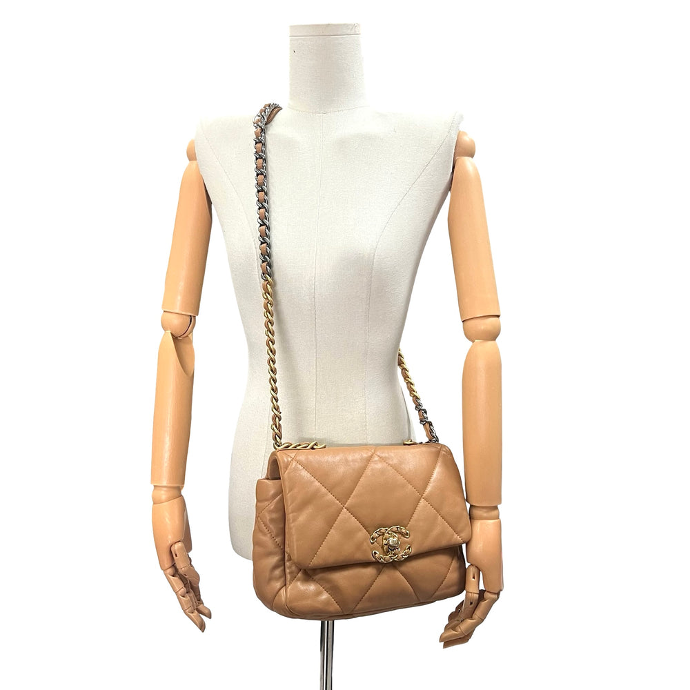 Bolsa Chanel 19