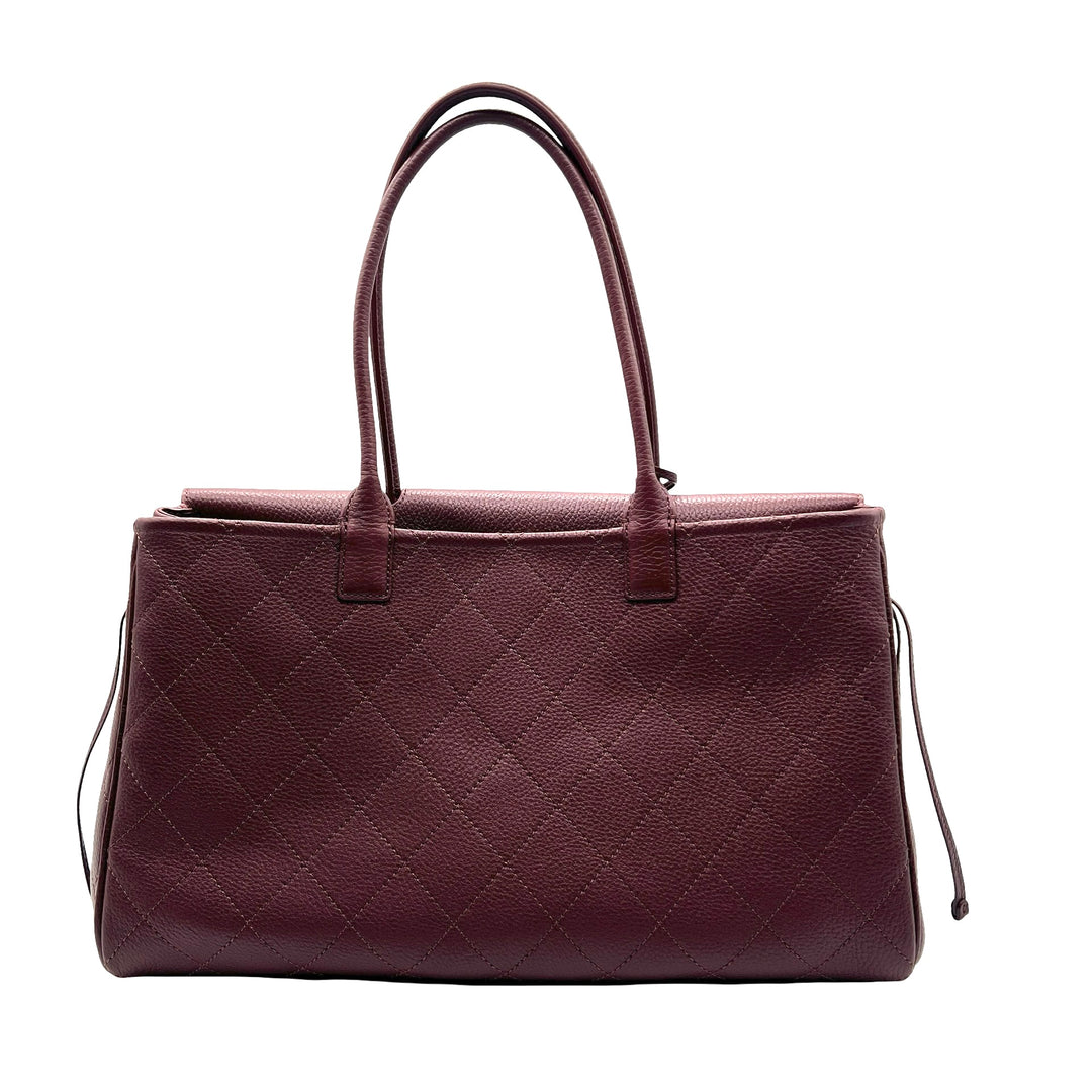 Bolsa Chanel Urban Essentials Grande