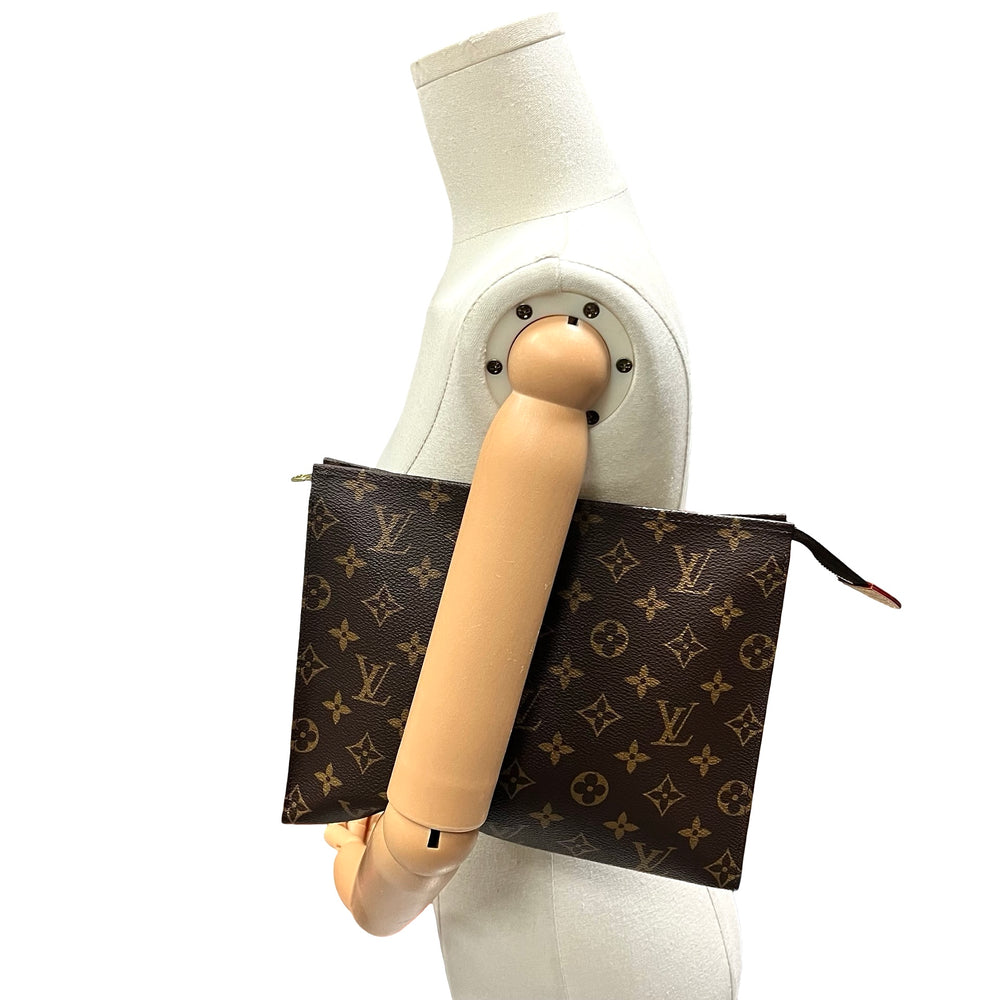 Pouch Louis Vuitton Toiletry 26