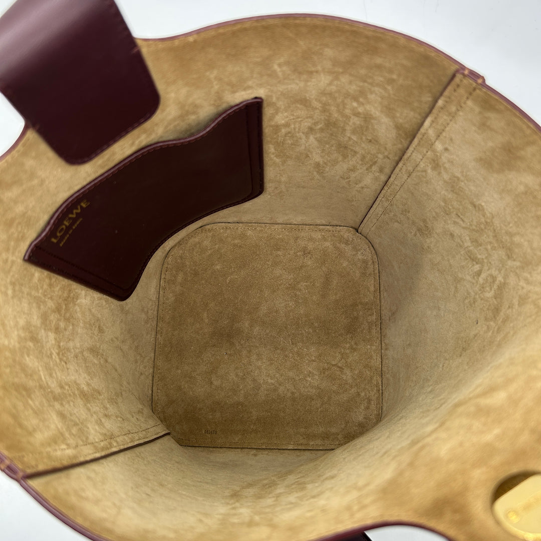 Bolsa Loewe Pebble Bucket Mediana
