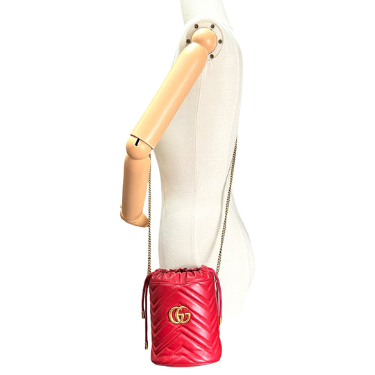 Bolsa Gucci GG Bucket