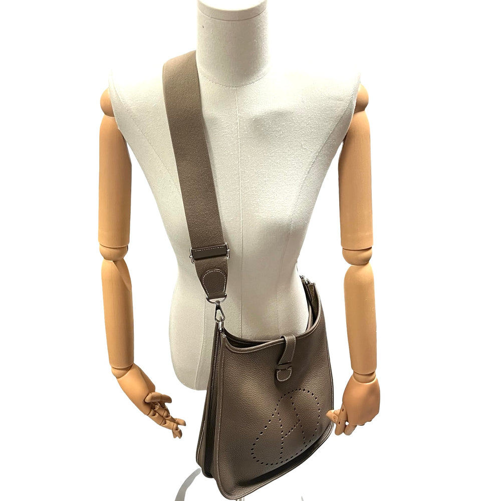Bolsa Hermès Évelyne III 29