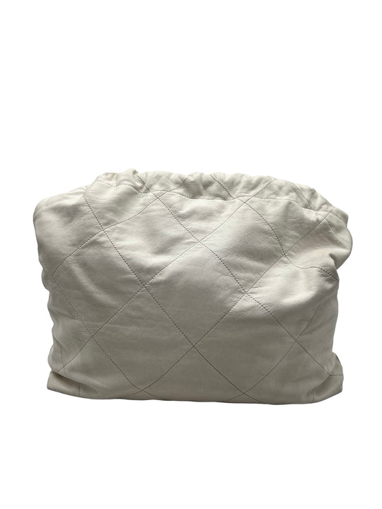 Bolsa Chanel 22 Mediana
