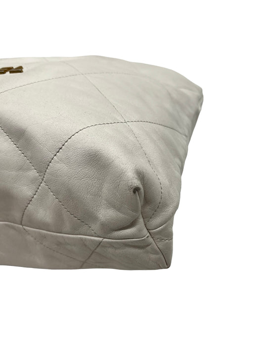 Bolsa Chanel 22 Mediana