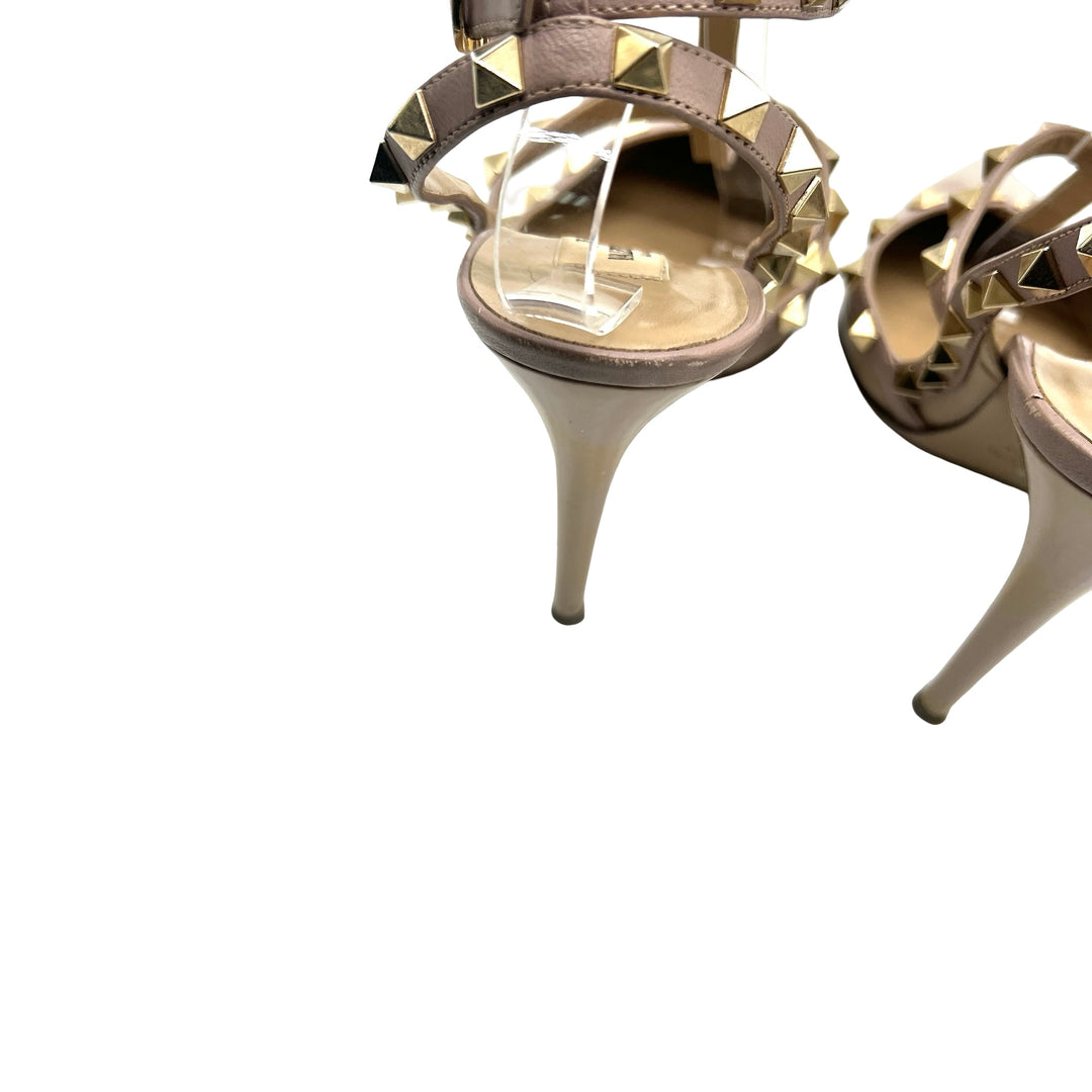 Pumps Valentino Rockstud T.39