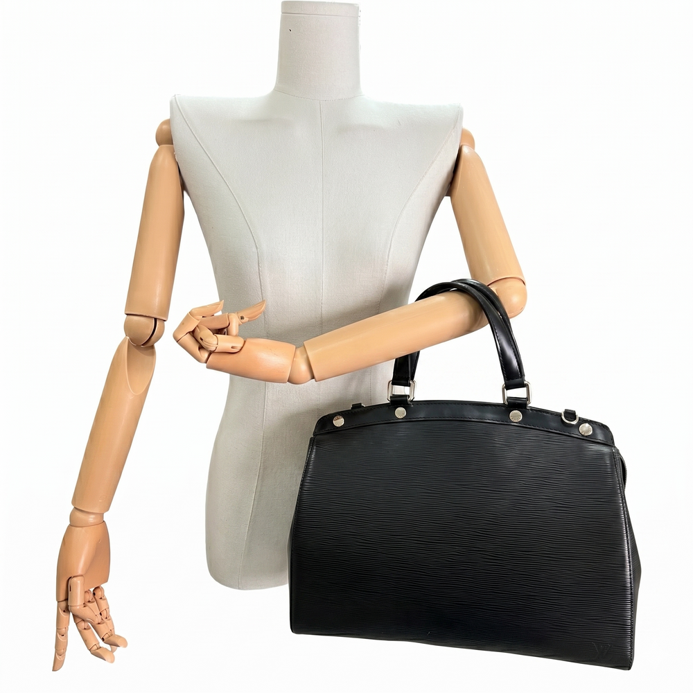 Bolsa Louis Vuitton Brea MM