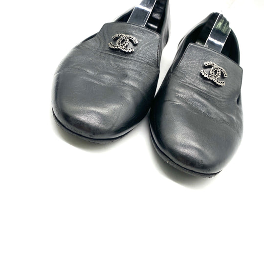 Loafers Chanel T.40