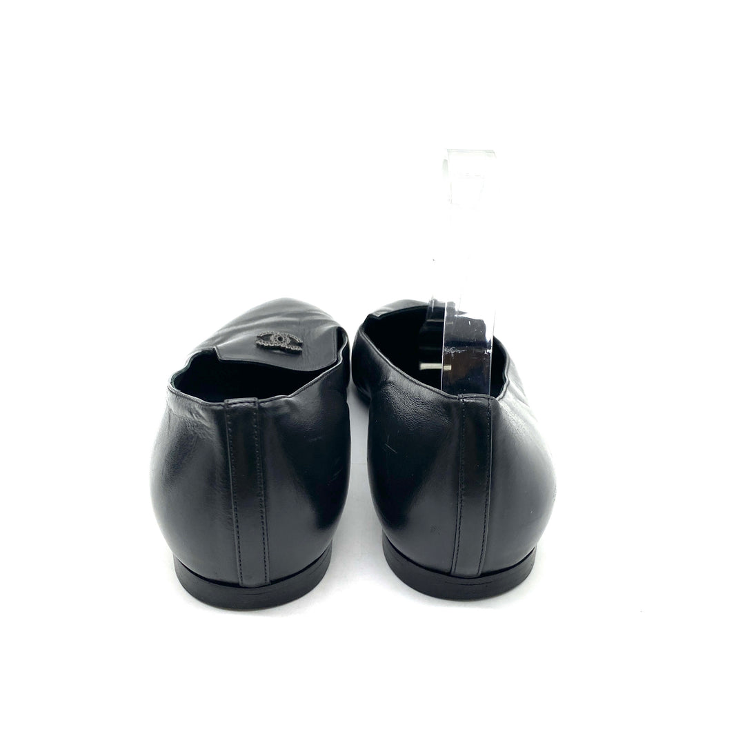 Loafers Chanel T.40