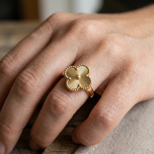 Anillo Van Cleef & Arpels Vintage Alhambra T.51