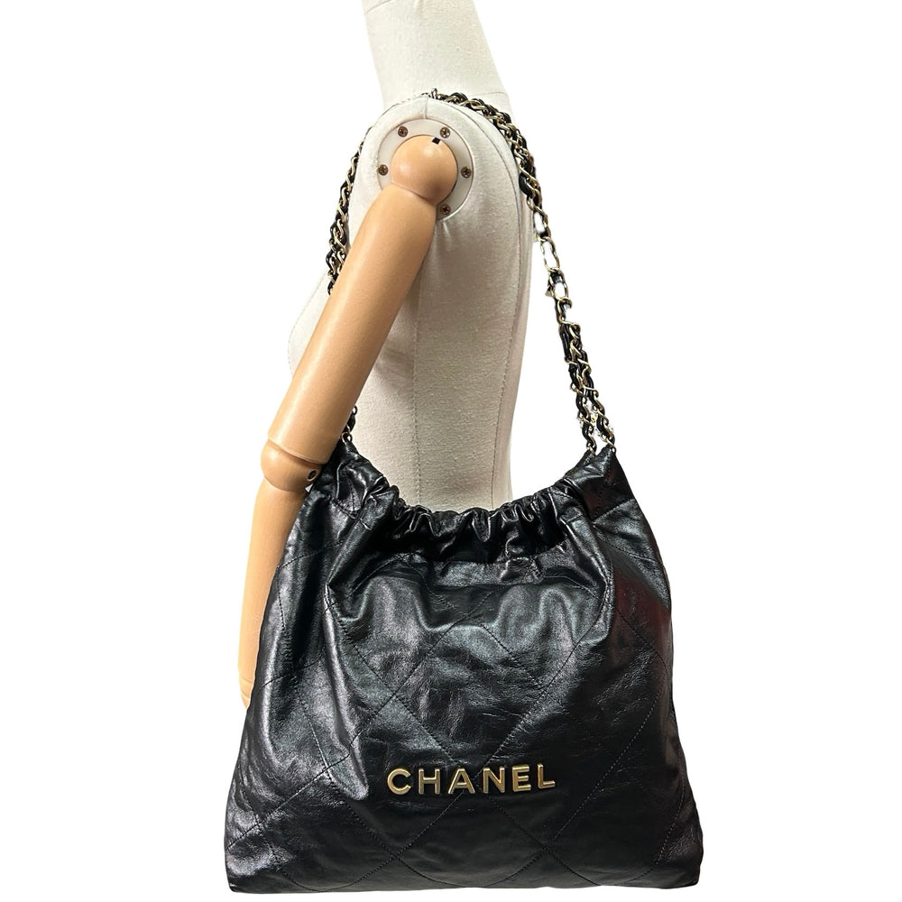 Bolsa Chanel 22 Mediana