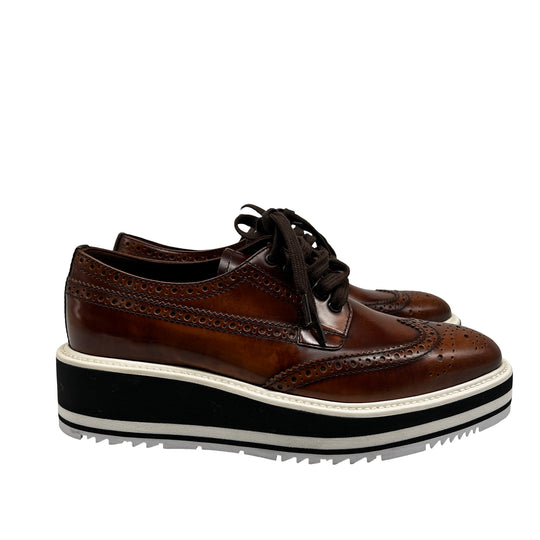 Zapatos Prada Oxford T.35.5