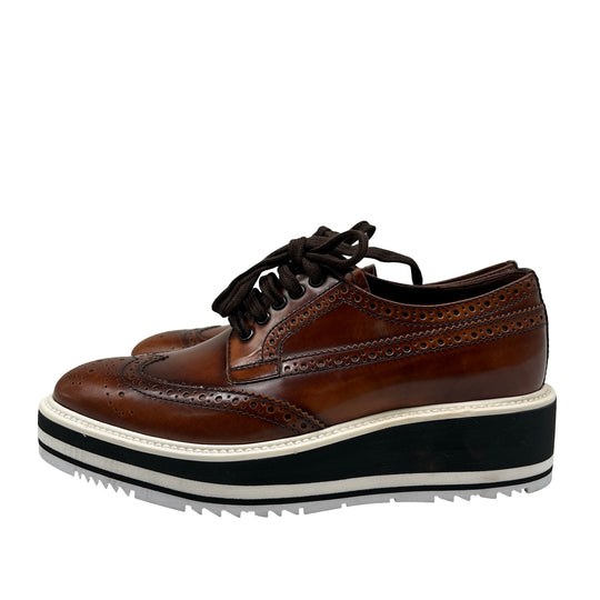 Zapatos Prada Oxford T.35.5