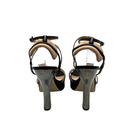 Sandalias Fendi First T.39