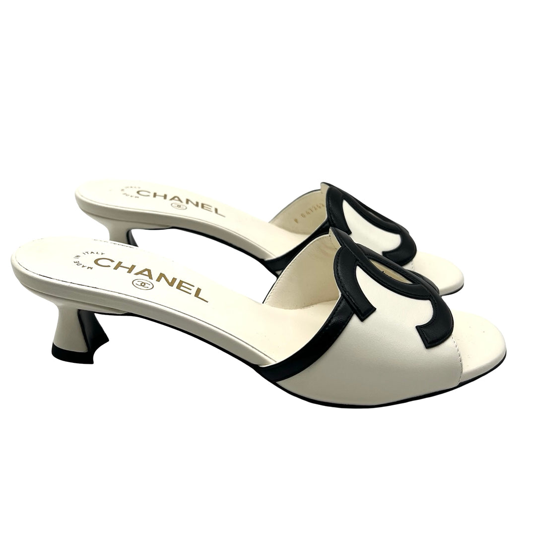 Sandalias Chanel T.37.5