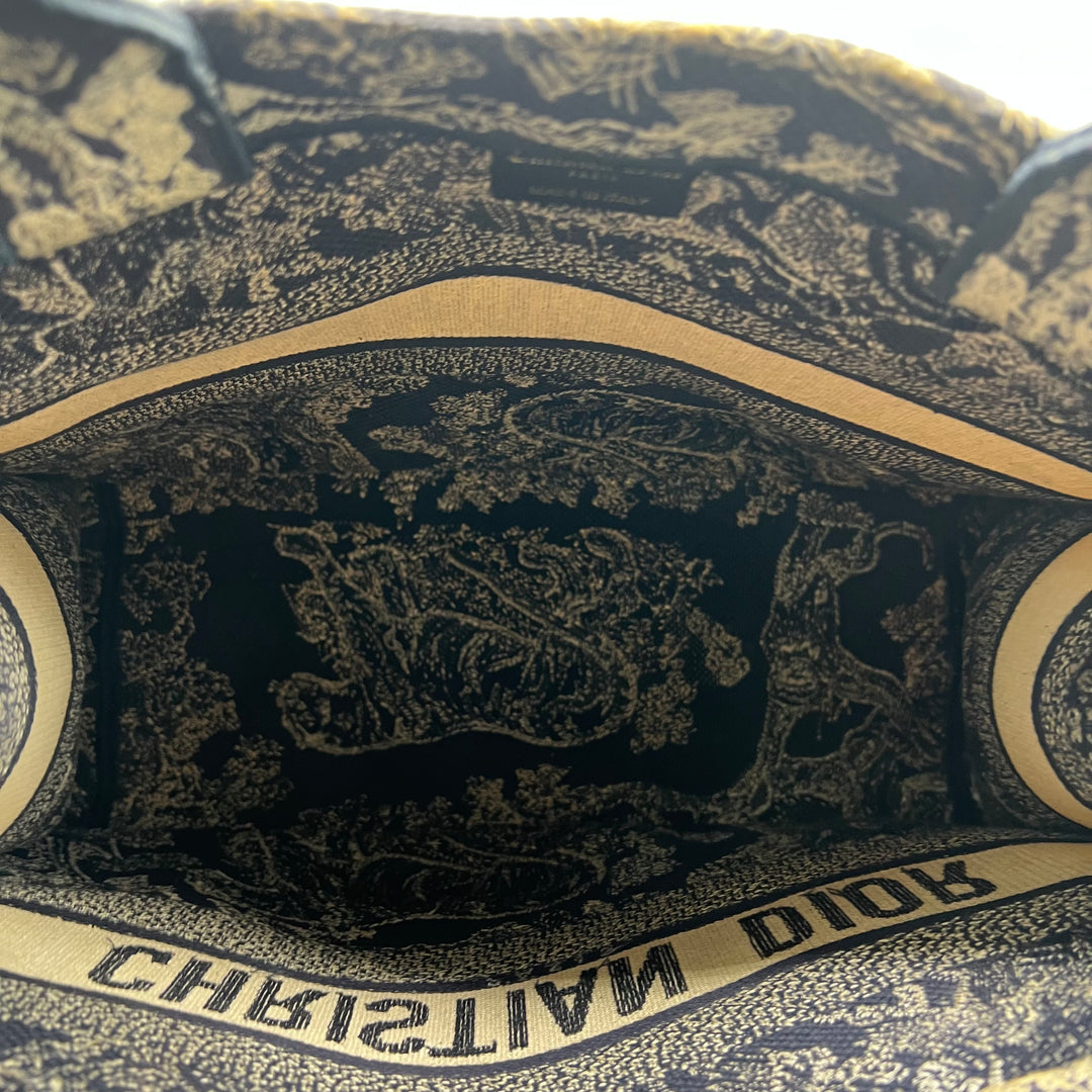 Bolsa Dior Book Tote Mediana
