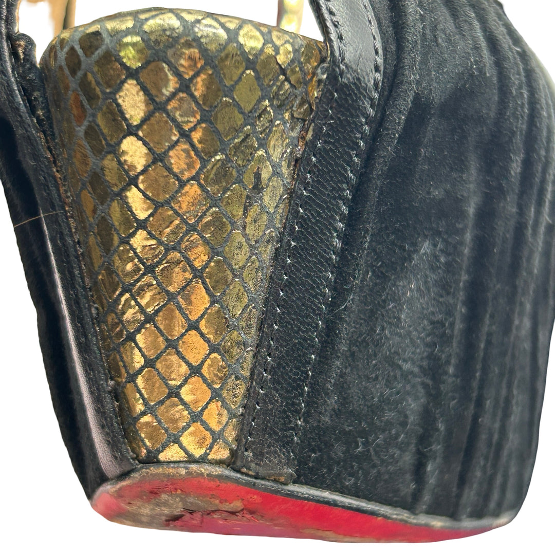 Pumps Christian Louboutin T.38.5