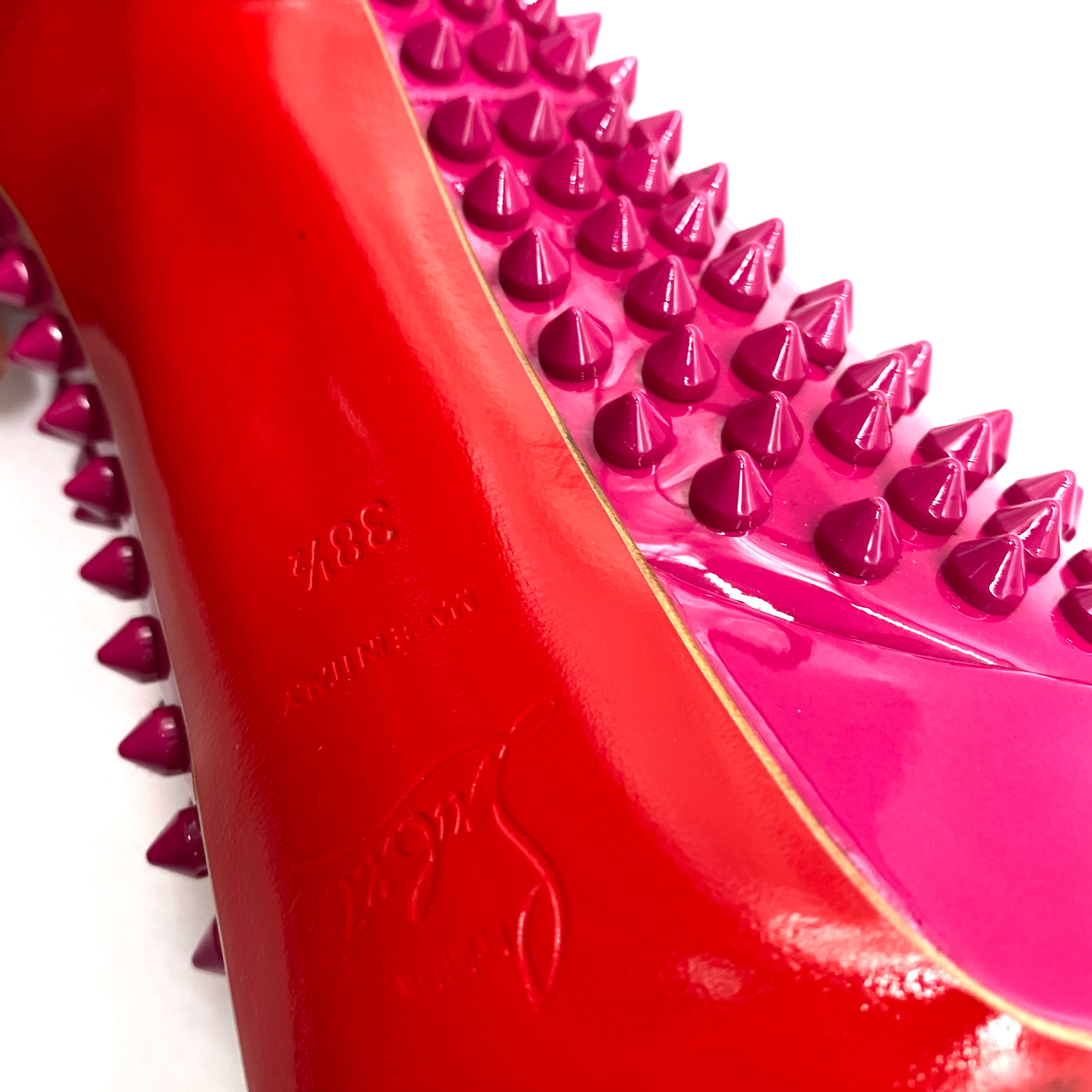 Pumps Christian Louboutin Spike T.38.5