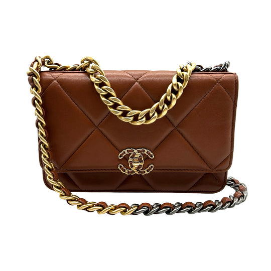WOC Chanel 19