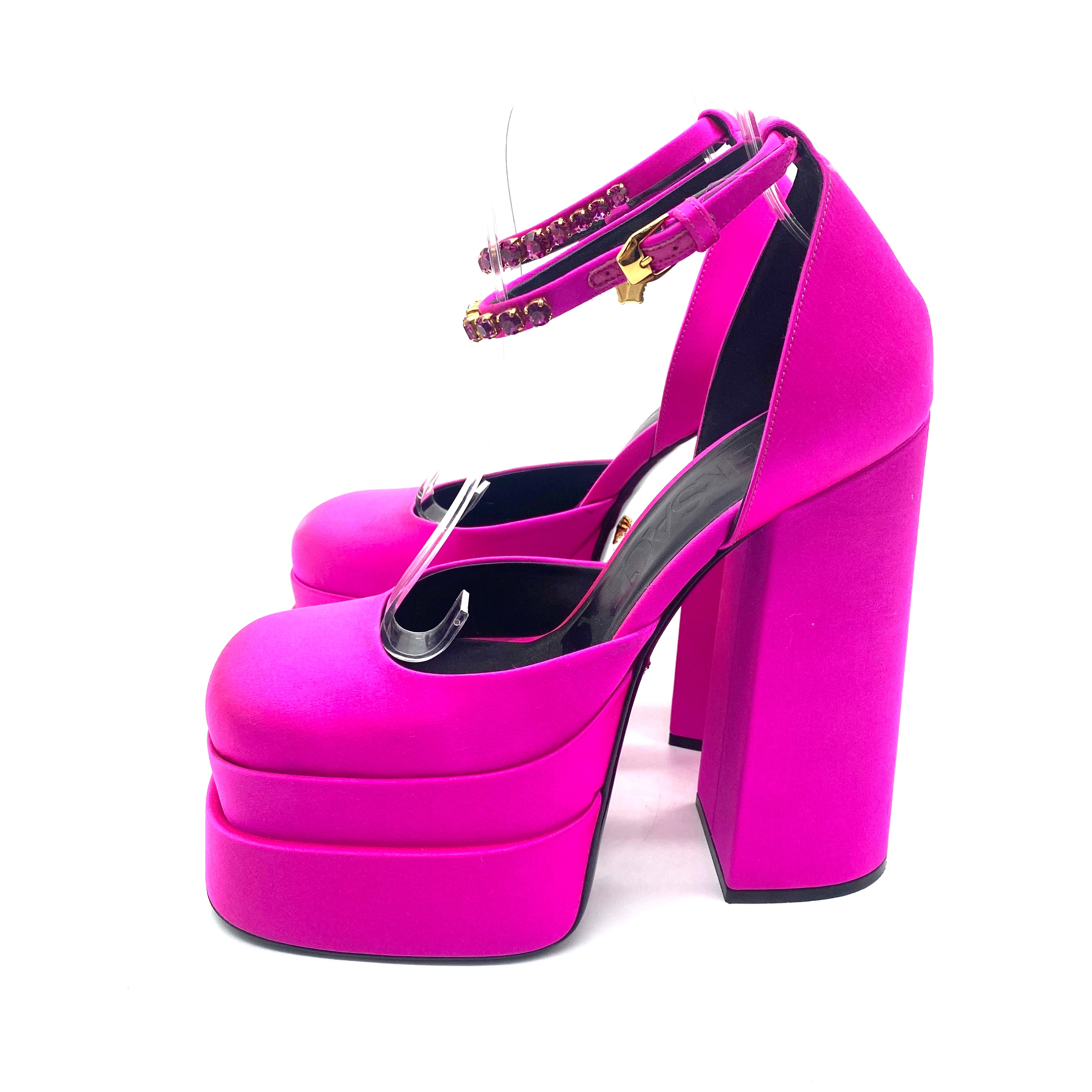 Pumps Versace Aevitas T.40