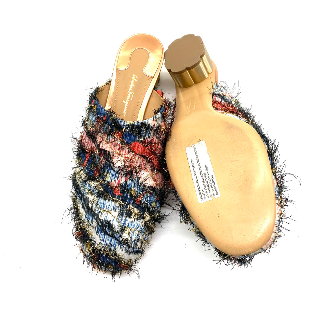 Slippers Salvatore Ferragamo T.10 US