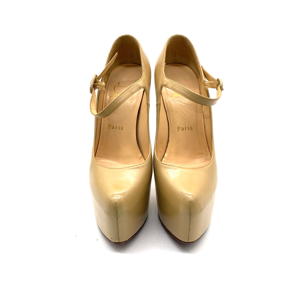 Pumps Christian Louboutin T.35