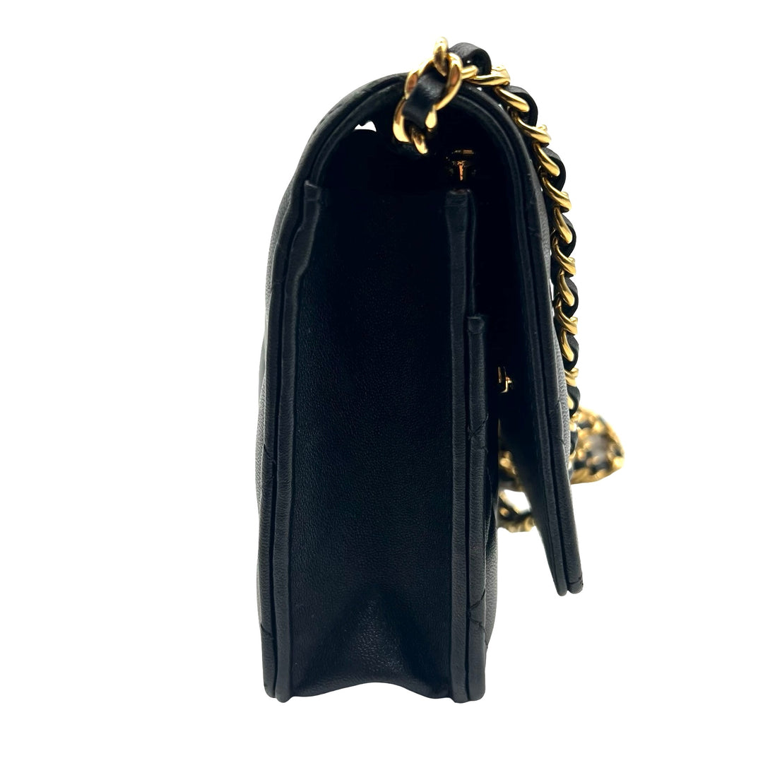 WOC Chanel