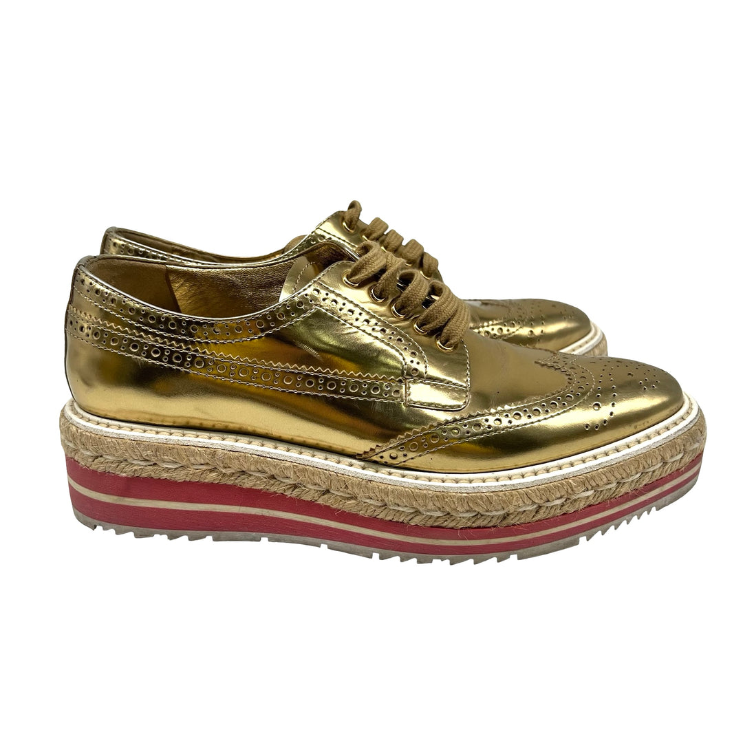 Zapatos Prada T.37.5
