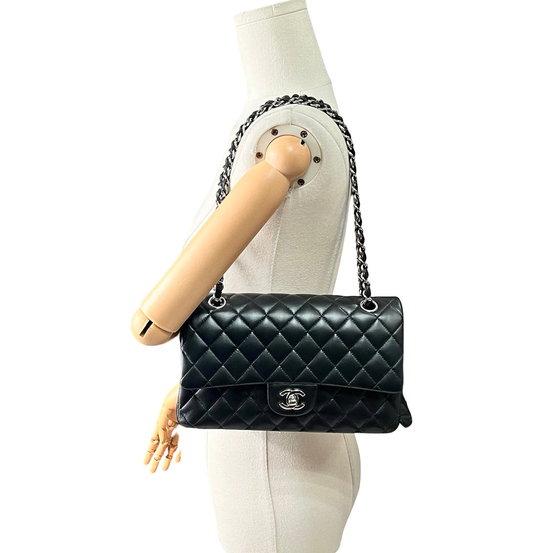 Bolsa Chanel Clásica Double Flap Mediana