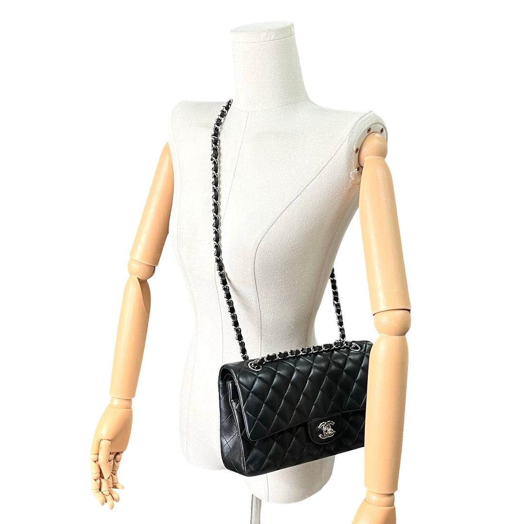 Bolsa Chanel Clásica Double Flap Mediana