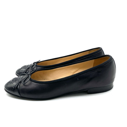 Flats Chanel T.39