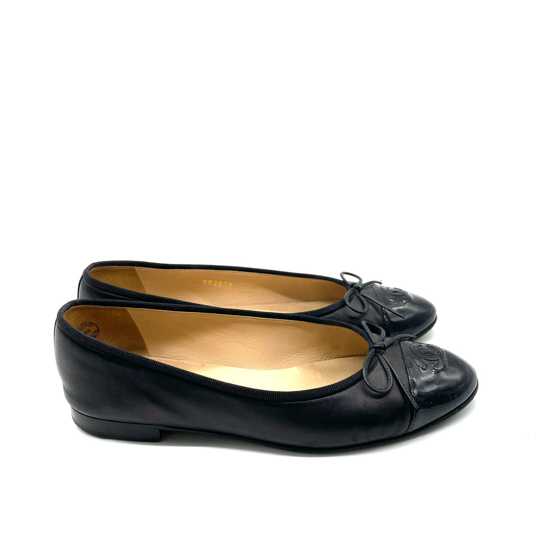 Flats Chanel T.39