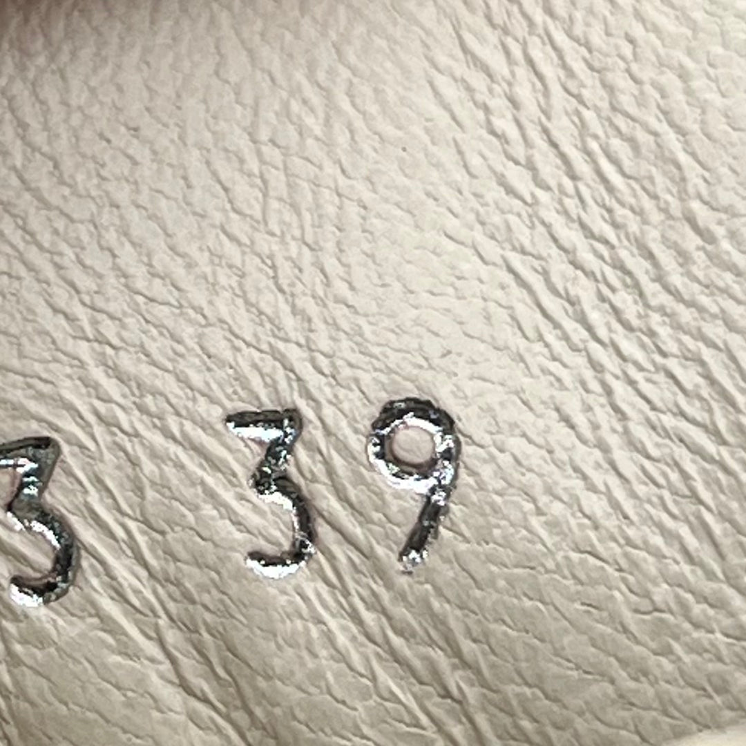 Tenis Chanel T.39
