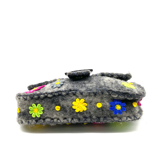 Bolsa Fendi Floral Felt Baguette Vintage