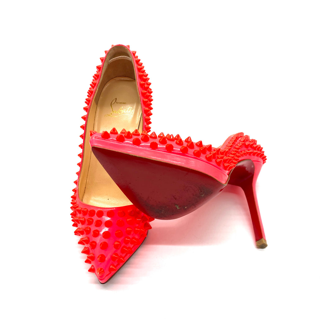 Pumps Christian Louboutin Spike T.36