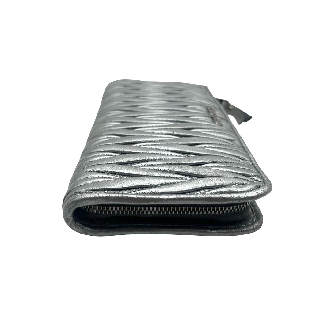 Cartera Miu Miu