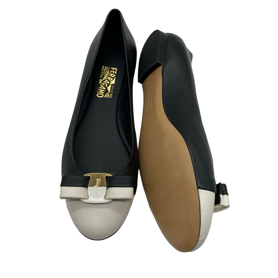 Flats Salvatore Ferragamo T.10