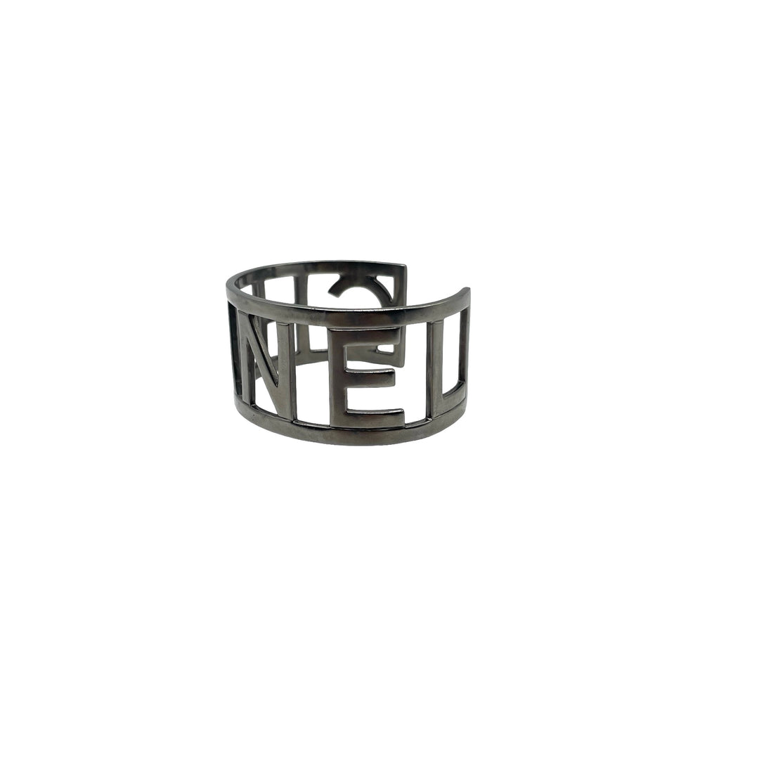 Pulsera Chanel Logo Cuff Bracelet T.S