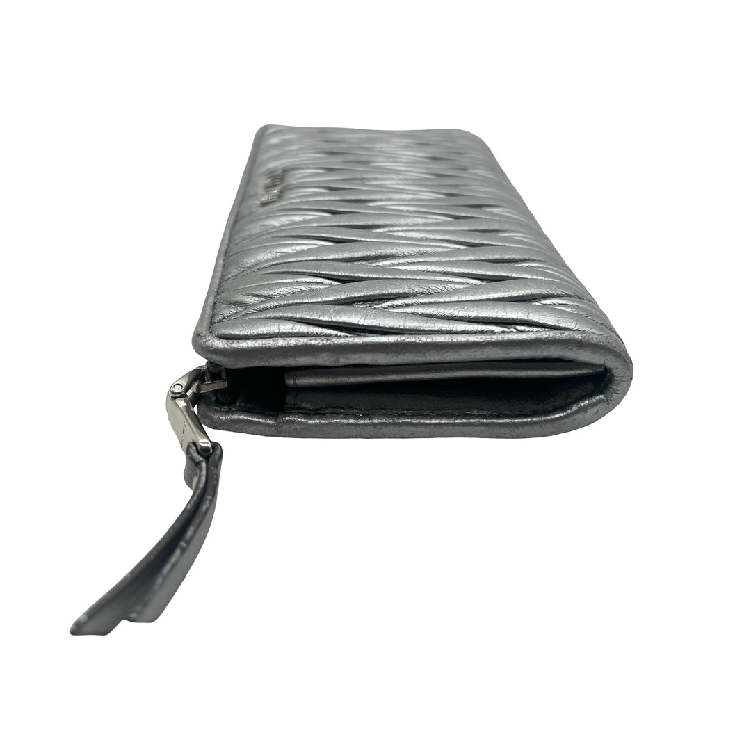 Cartera Miu Miu