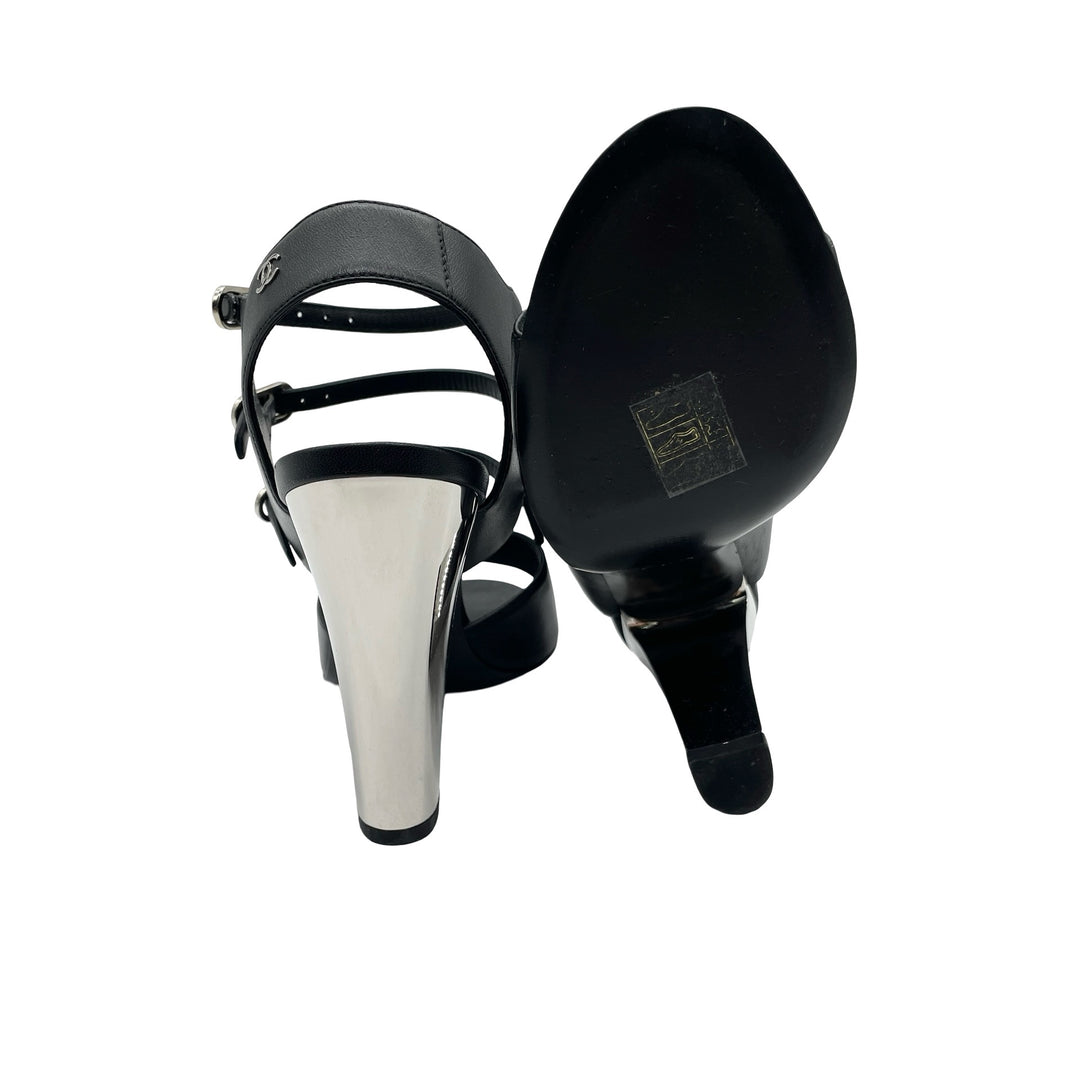 Sandalias Chanel Strappy Buckle T.36.5
