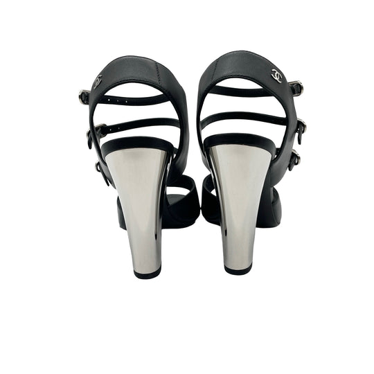 Sandalias Chanel Strappy Buckle T.36.5