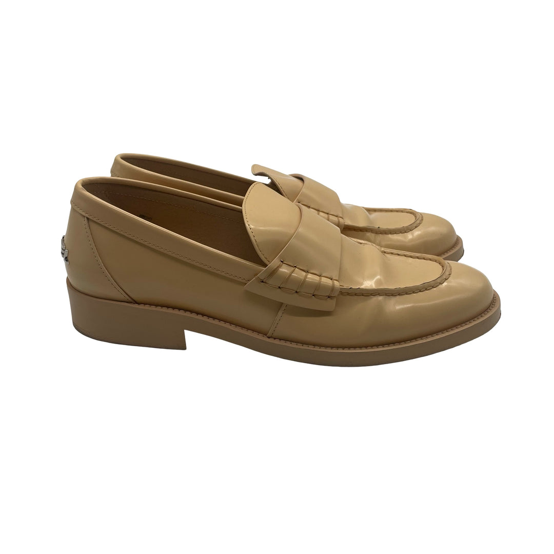 Loafers Chanel T.40